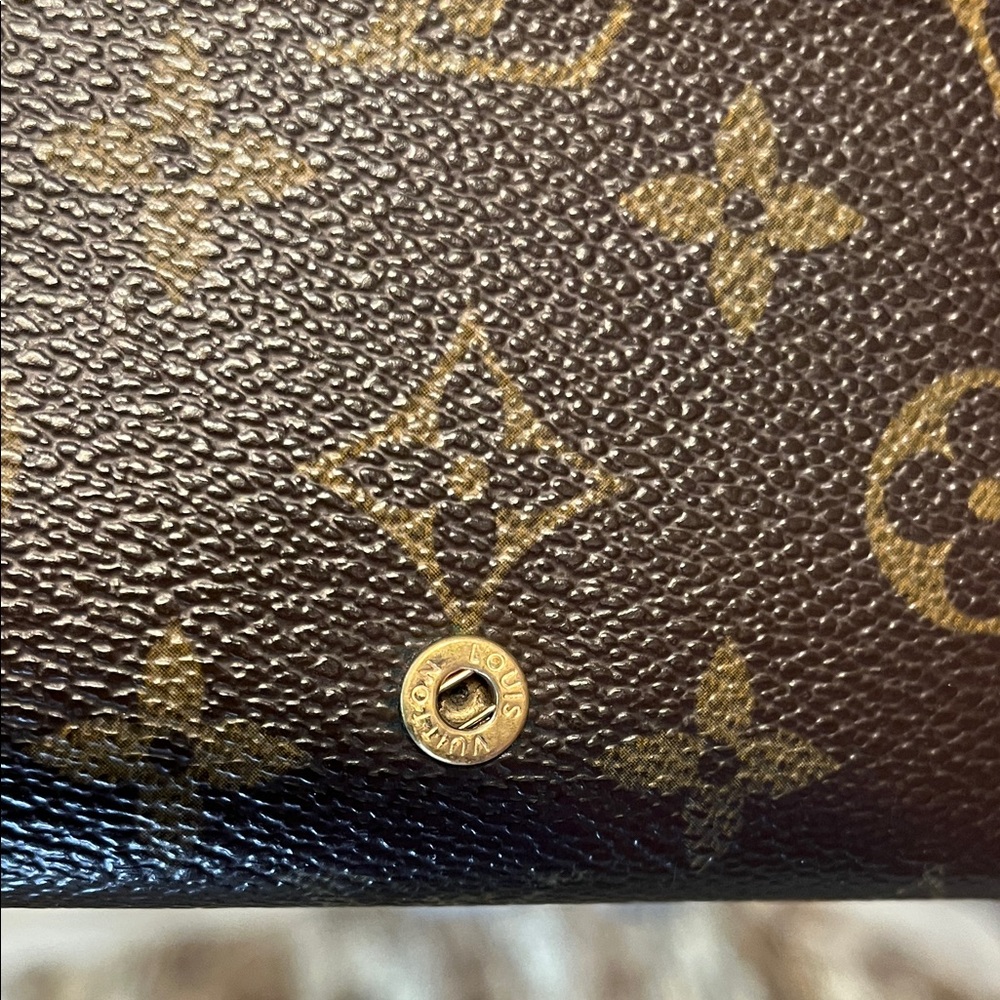 Project Louis Vuitton Dark Brown Monogram Wallet Set Snaps Need to be fixed - Picture 8 of 16